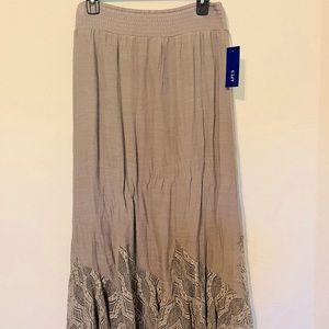 Apt 9, Long maxi skirt. NWT